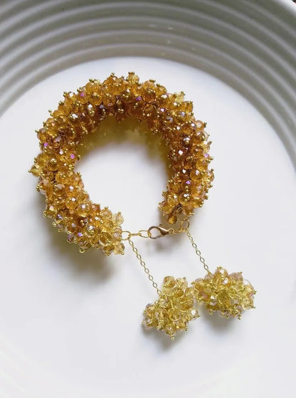 Bridal Gajra Bracelet in Pakistan – Handmade Crystal Gajrey for Weddings & Parties