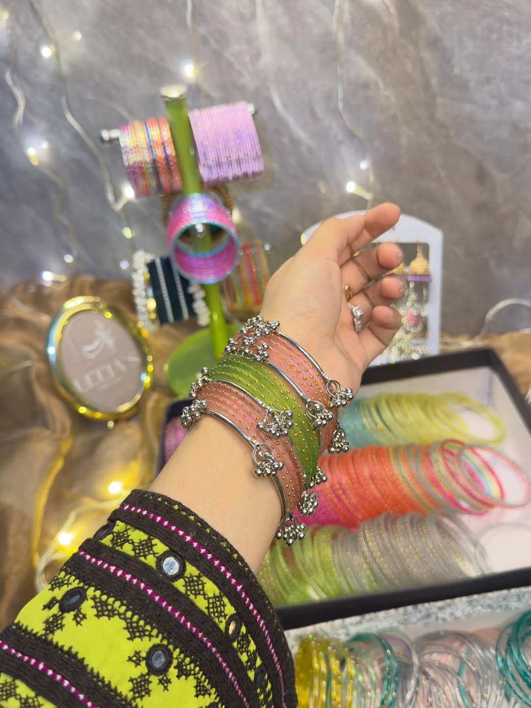 Kashmiri Bangles Set – Aesthetic Traditional Bangles for Women