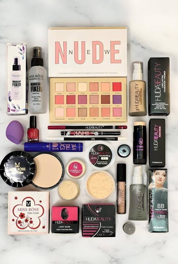 15-in-1 Makeup Set – Complete 15-Piece Beauty Kit in Pakistan for Flawless Looks